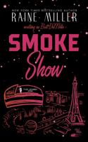 Smokeshow: A Hockey Love Story (Vegas Crush) B0CTGN77CP Book Cover