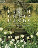 Earth on Her Hands: The American Woman in Her Garden 0517705613 Book Cover