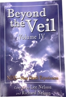 Beyond The Veil/NDE Near Death Experiences 1555173667 Book Cover