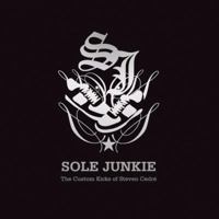 Sole Junkie: The Custom Kicks of Steven Cedre 0615249469 Book Cover