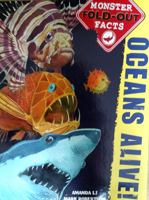 Oceans Alive Monster Fold-out Facts By Amanda Li & Mark Robertson [Hardcover] 0545663393 Book Cover