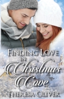 Finding Love in Christmas Cove: Clean Holiday Romance 1089672101 Book Cover