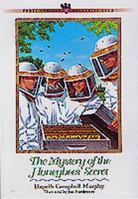 The Mystery of the Honeybees' Secret (Three Cousins Detective Club) 1556618506 Book Cover