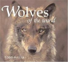 Wolves of the World (Worldlife Discovery Guides) 0896586405 Book Cover