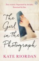 The Girl in the Photograph 1405917423 Book Cover