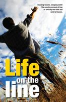 Life on the Line: The extraordinary life and ministry of Des and Ros Sinclair 1854249002 Book Cover