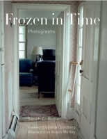Frozen in Time: Photographs 1943876282 Book Cover