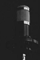 Finish That Song: Singers Journal Notebook for Writing Lyrics and Songs 1092986790 Book Cover