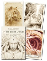White Light Oracle : Enter the Luminous Heart of the Sacred 073876521X Book Cover