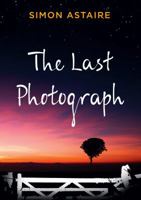 The Last Photograph 190996400X Book Cover