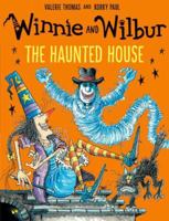 Winnie's Haunted House 0192748297 Book Cover