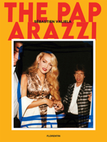THE PAPARAZZI 2487507020 Book Cover