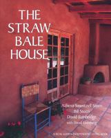 The Straw Bale House (A Real Goods Independent Living Book) 0930031717 Book Cover