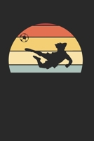 Fu�ball Fu�ballspieler Notizbuch: Fu�ball Fu�ballspieler Notizbuch f�r Liebhaber / Notizheft / Notizblock A5 (6x9in) Dotted Notebook / Punkteraster / 120 gepunktete Seiten 1677180137 Book Cover