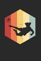 Fu�ball Fu�ballspieler Notizbuch: Fu�ball Fu�ballspieler Notizbuch f�r Liebhaber / Notizheft / Notizblock A5 (6x9in) Dotted Notebook / Punkteraster / 120 gepunktete Seiten 1677194928 Book Cover